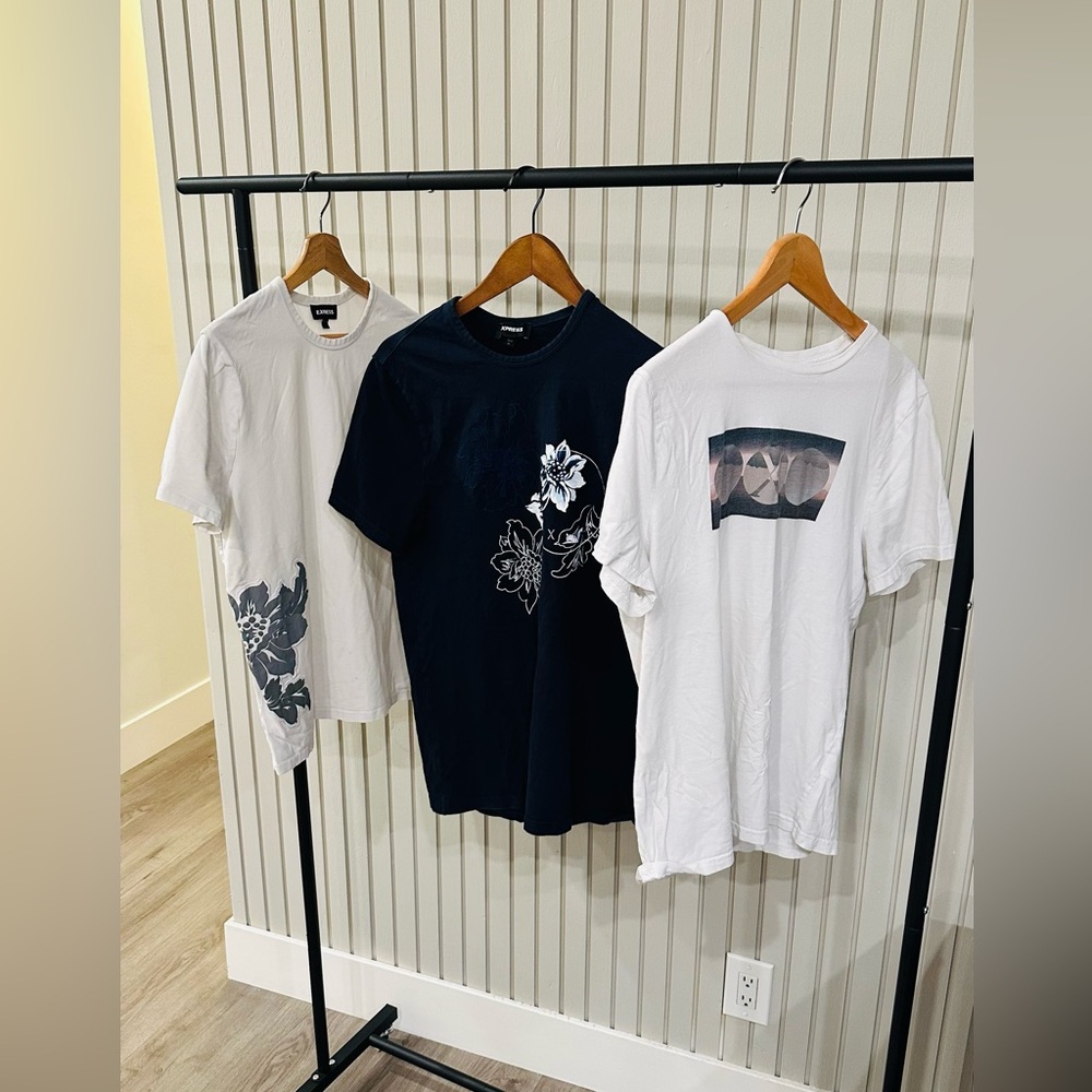 Express Men’s 3 Pieces Medium Size T shirt